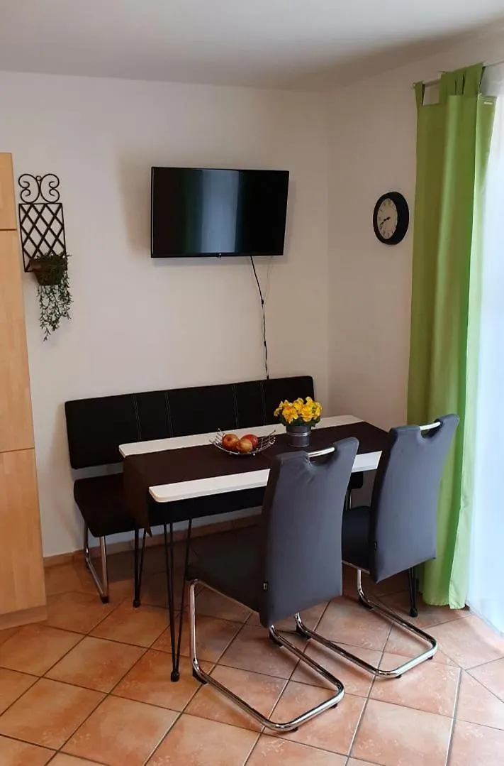 Neu! Ferienwohnung Steffi Nahe Chiemsee Kienberg  0*, Kienberg (Traunstein, Bavaria)